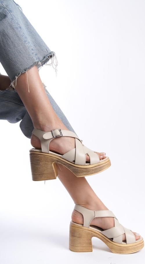 Kadın Diego Krem Ortopedik İç Taban( 8 Cm )  Platform Topuk Sandalet