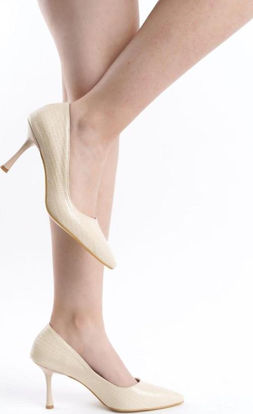 Kadın Scarlet Krem Rugan Baskılı 9 Cm İnce Topuklu Sivri Burun Stiletto