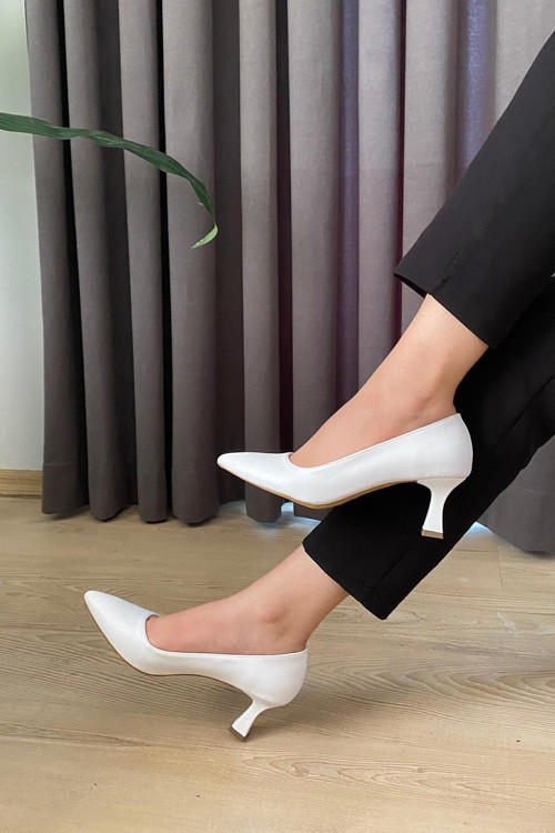Kadın Sity Beyaz 6 Cm İnce Topuklu Stiletto