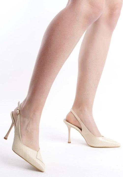 Kadın Soci Krem Rugan 9 Cm İnce Topuklu Sivri Burunlu Arkası Acık Tasarım Stiletto