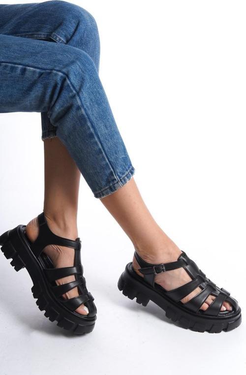 Kadın Petra Siyah Yüksek Taban Kafes Model Sandalet 950