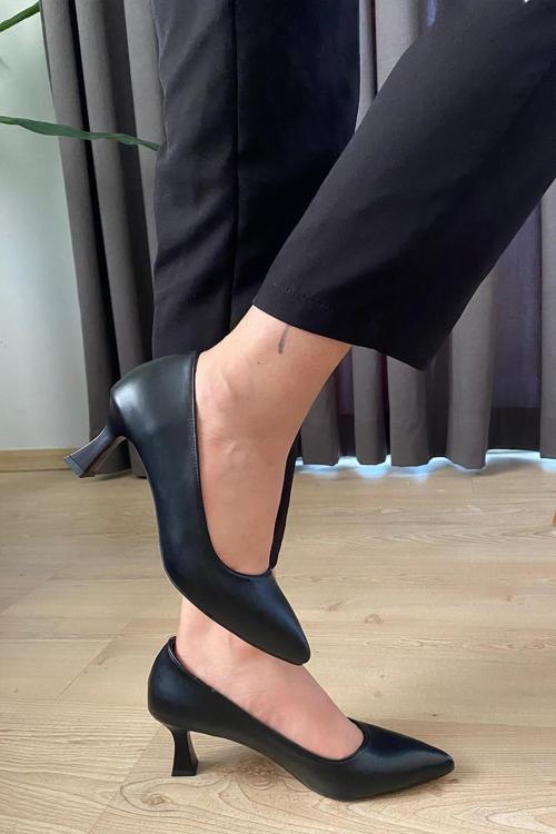Kadın Sity Siyah Cilt 6 Cm İnce Topuklu Stiletto