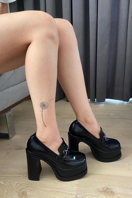 Kadın Clara Sihay Rugan İnce Tokalı Lofer Model 12 Cm  Platform Topuklu Ayakkabı