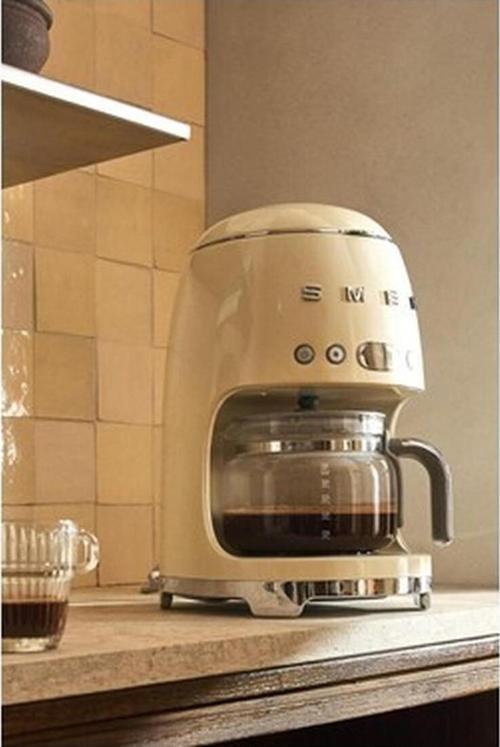 DCF01CREU Krem Filtre Kahve Makinası