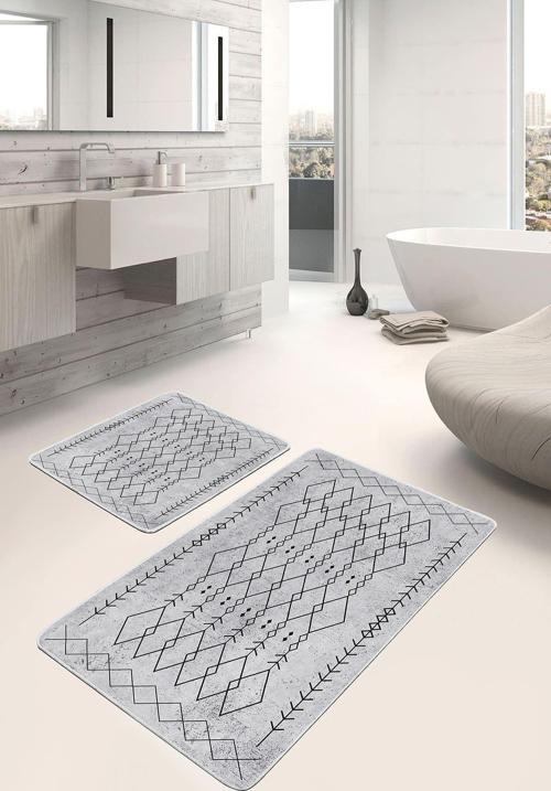 Gri Zeminde Siyah Geometrik Desenli Modern 2'Li Kaymaz Taban Yıkanabilir Banyo Paspas Seti