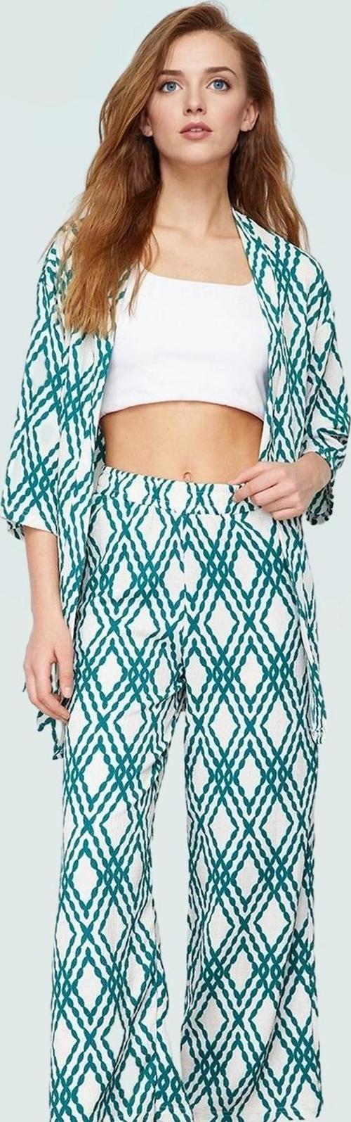 Rahat Kesim Leopar Desenli Örme Takım Günlük Şıklık İçin Trend Tasarım Zarifane