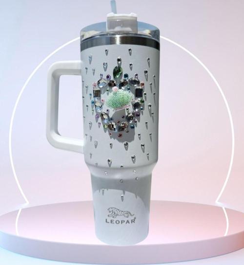 Pipetli 1,2 litre Kulplu Çelik Termos Renkli Üzeri Taş İşlemeli