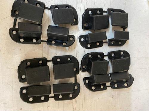 17X25 Sök Tak Aparatı Siyah 4 Takım(16 Adet) 32 Adet Vida