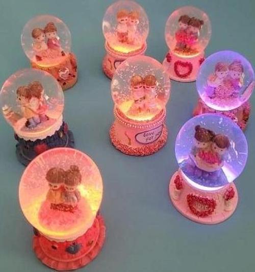Işıklı Mini Kar Küresi