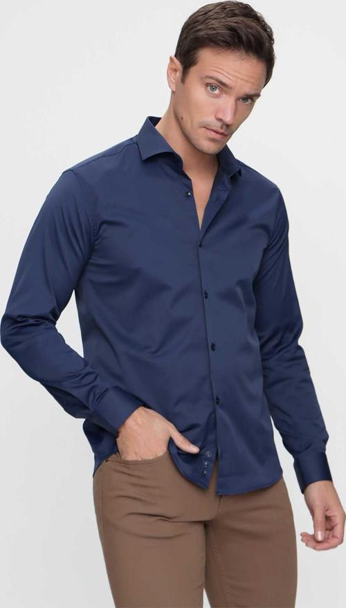 Erkek Lacivert Slim Fit Dar Kesim Düz Sert Yaka Uzun Kollu Gömlek