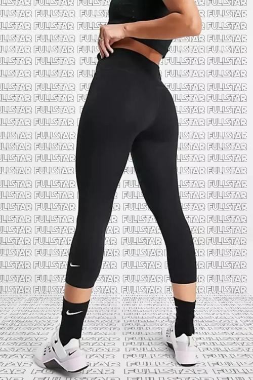 One Performance Capri Leggings Toparlayacı Kısa Kadın Siyah Tayt