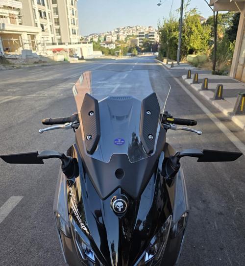 Sym Maxsym TL 508 Siperlik Ön Cam 2022-2025 Model 41cm Şeffaf Renkli 4mm SPORTİF
