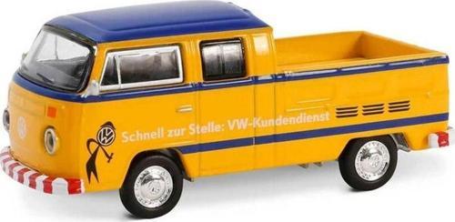Greenlight 1/64 Club Vee-Dub Series 19- 1977 Volkswagen Type 2 Double Cab Pickup “Doka”