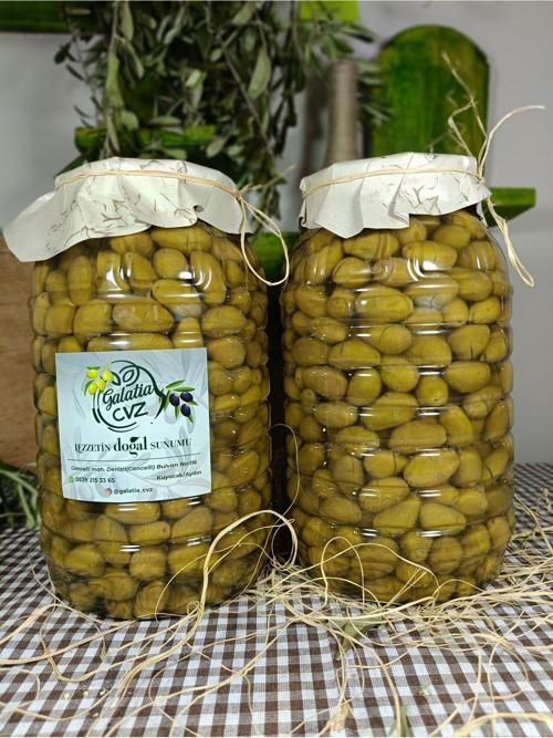 Aydın Yöresi (Çekiçte) Eğri Çekirdek Cinsi Sofralık Tatlandırılmış Kırma Yeşil Zeytin (2+2 Kg)