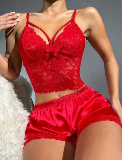 Kırmızı Dantelli Büstiyer İnce Askılı Saten Şortlu Takım