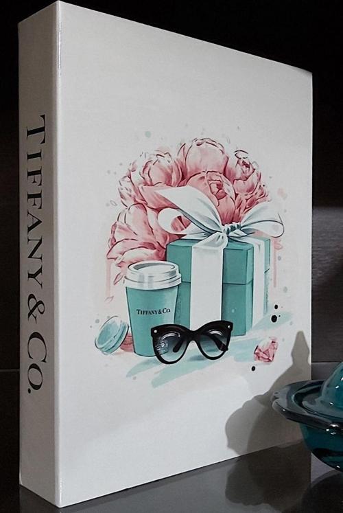 130 Tıffany & Co Dekoratif Kitap Kutusu