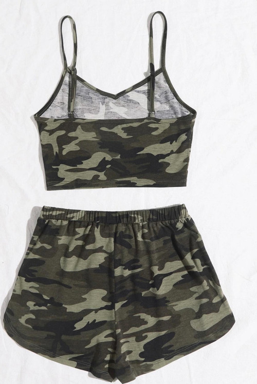 Kadın Kamuflaj Desenli Askılı Crop Top ve Şortlu Gecelik Takım
