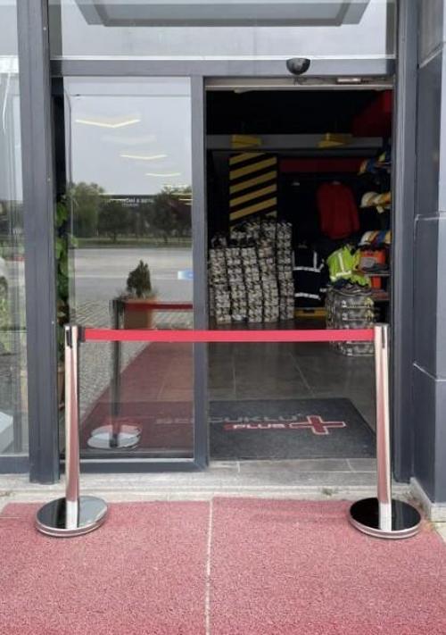 2 Adet Krom Şerit Bariyer 3mt , Yönlendirme Bariyeri, Şerit Bariyer, Protokol Bariyeri