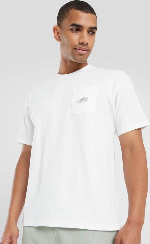 Sportswear Max90 Pocket Tech Loose Fit Tee Erkek Bol Kesim Cepli Pamuklu Tişört Beyaz