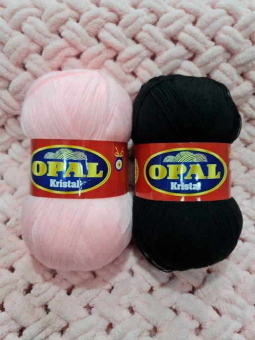 2 Adet 100Gr Açik Pembe Siyah 475 Metre Lif Ipliği.Tığ Numarası (4 No.1.60 Mm) Dir