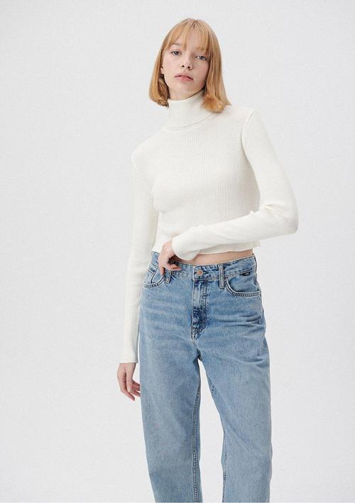 Boğazlı Beyaz Kazak Fitted / Vücuda Oturan Kesim 1710143-81964