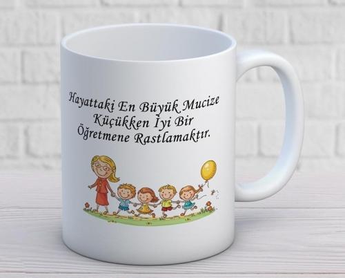 “Hayattaki En Büyük Mucize…” Mesajlı Öğretmen Kupası – Kalbe Dokunan Hediye