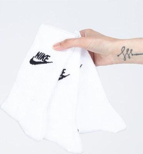 U Nk Nsw Everyday Essential Cr Unisex Beyaz Günlük Stil Çorap Dx5025-100