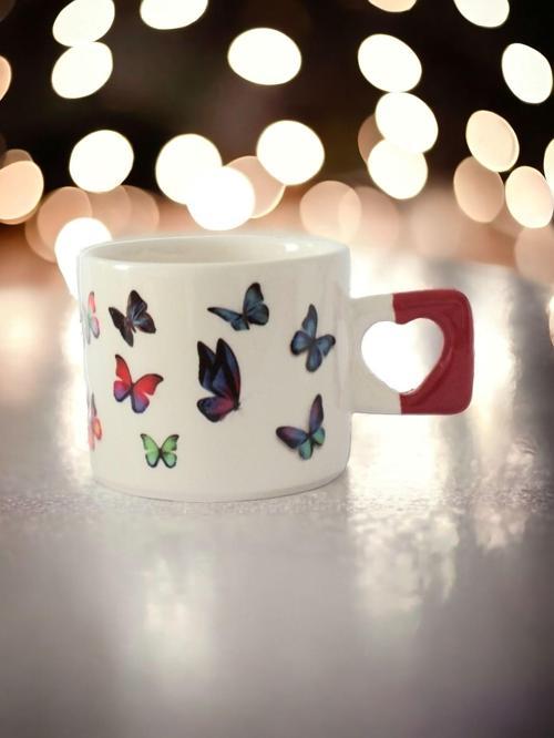 Uçan Kelebekler Baskılı El Yapımı Kırmızı Kalp Kulplu Kupa Bardak / Mug - Çay & Kahve Fincanı 