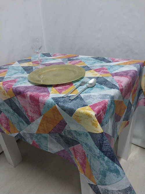 Pvc Silinebilir Muşamba Masa Örtüsü
