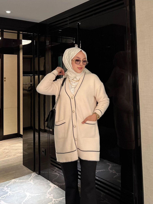 Düğmeli Angora Hırka