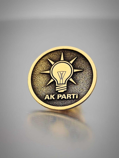 Ak Parti Yaka Rozeti