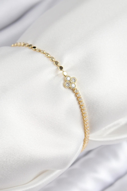 Pirinç Zirkon Taşlı Yonca Model Ezme Zincir Gold Renk Kadın Bileklik
