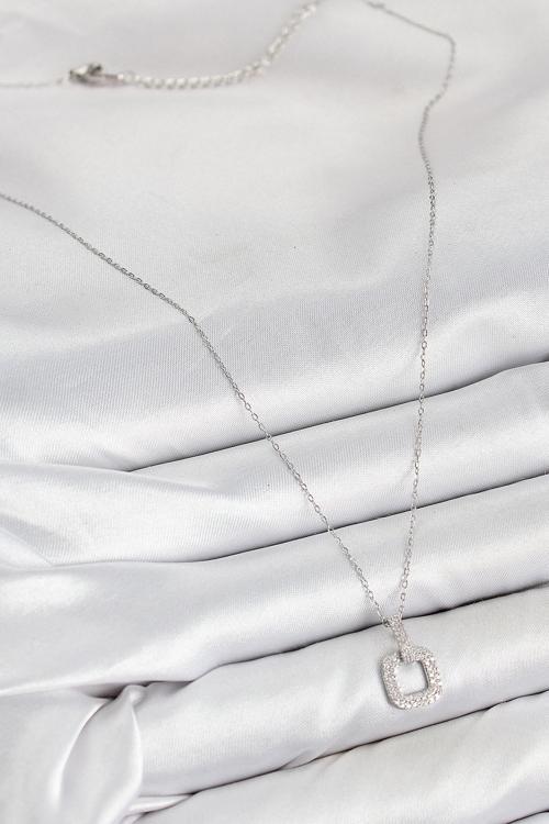 Zarif Kadın için Silver Pirinç Zirkonlu Kare Kolye