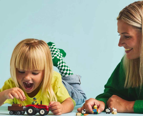 LEGO City Römorklu Kırmızı Çiftlik Traktörü ve Koyun 60461