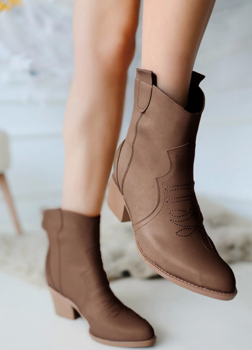 Akver Kahverengi Cilt Topuklu Bot