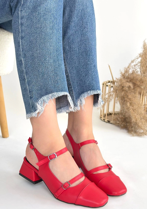 Doran Mary Jane Stil Kırmızı Cilt Çift Banlı Kare Burun Mini Topuklu Ayakkabı