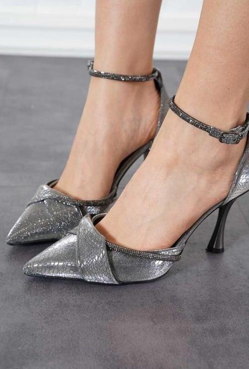 Feles Bilek Şerit Taş Detaylı Topuklu Stiletto Kadın Ayakkabı