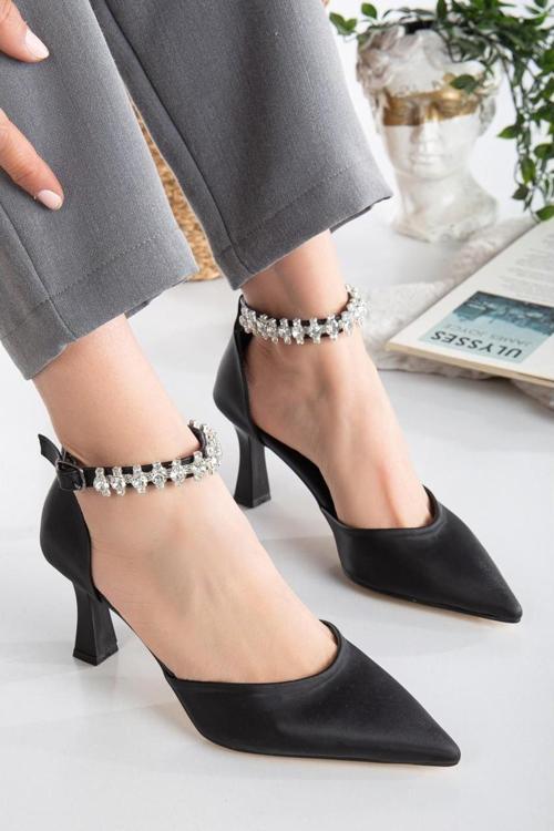 Seribo Bilek Taş Detaylı Arkası Açık Stiletto Kadın Topuklu Ayakkabı