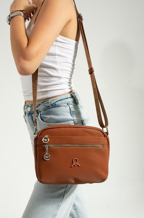 Kadın Postacı Çanta 23*18 Cm Çapraz Askılı Omuz Çantası Mega Bag Günlük Kullanıma Uygun
