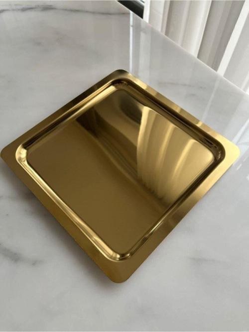 Paslanmaz Çelik Gold Kare Servis Sunum Tepsisi 21*21Cm 1 Altın 21 X 21