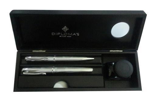 ​Diplomat D20000353-5 Guilloche Kalem Seti