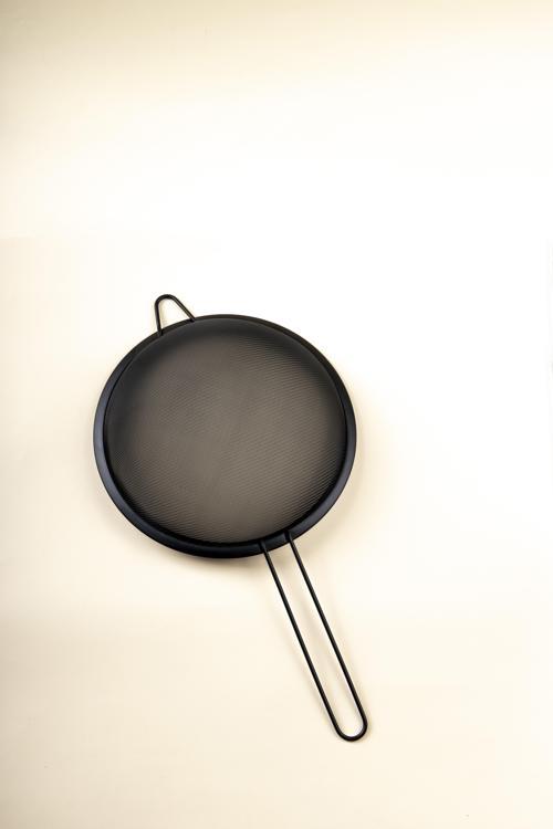 Mirano Saplı Çelik Süzgeç Siyah 22cm