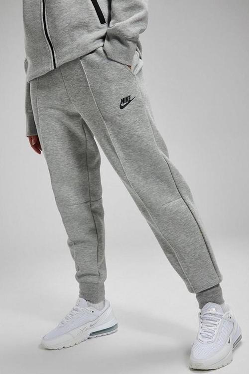Sportswear Tech Fleece Standart Fit Mid Rise Jogger Gray Kadın Eşofman Altı Gri