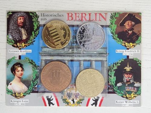 4 Adet Alman Madalya Nadir Berlin. Tamamı Farklı Bakır Ve Pirinç