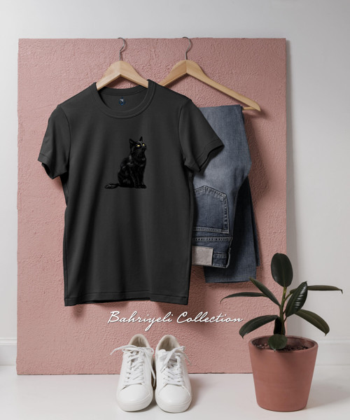 Oversize Gizemli Kara Kedi İllüstrasyonu Tasarımlı Unisex T-Shirt