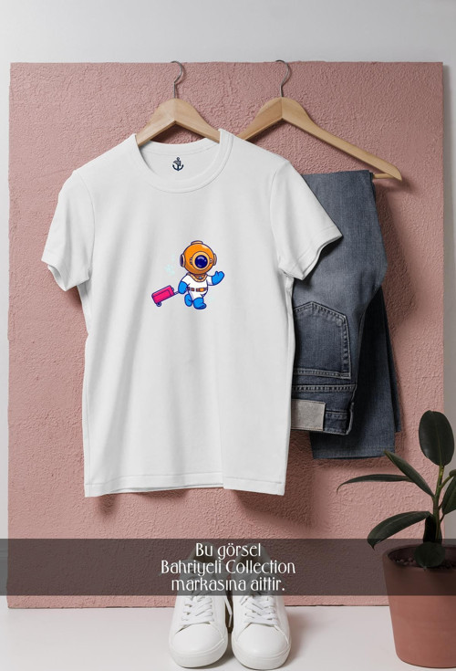 Oversize Valiz Ve Mini Dalgıç Tasarımlı Unisex T-Shirt