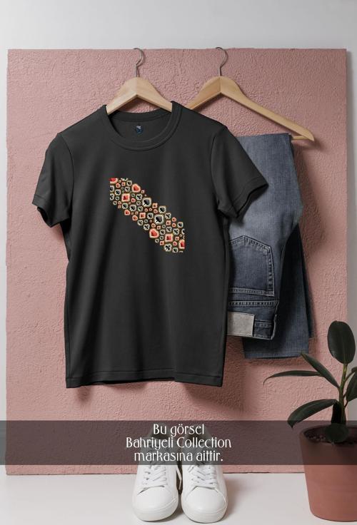 Oversize İskambil Kağıt Logoları  Tasarımlı Unisex T-Shirt