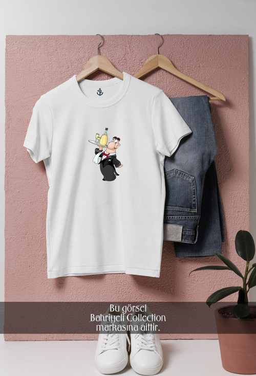 Oversize Waiter Wirh Tray And Champagne Tasarımlı Unisex T-Shirt