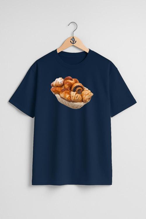 Oversize Bun Croissant Breakfast Kruvasan Göğüs Tasarımlı Unisex T-Shirt
