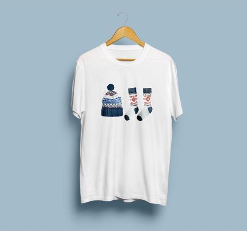 Oversize Şapka Çorap Kış Tasarım Unisex T-shirt